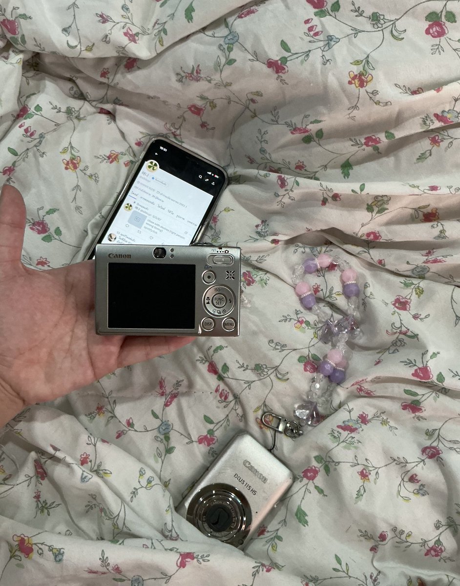 sikkuyi's tweet photo. ส่งต่อ CANON IXUS  85 IS 📷 (รุ่นฮิต )
4900.- ส่งฟรี
🪧 Bodyสวย มีรอยตามการใช้งานบ้าง สภาพนางฟ้า ตำหนิมีฝาหักไม่มีผลต่อกล้อง ทำงานเต็มระบบ100% 
🪧สิ่งที่ได้รับกล้อง+แบต🍒 
#กล้องดิจิตอล #กล้องดิจิตอลเก่า #กล้องดิจิตอลมือสอง #ส่งต่อกล้องดิจิตอล #กล้องมือสอง #ตลาดนัดsario https://t.co/472fFg6B9m
