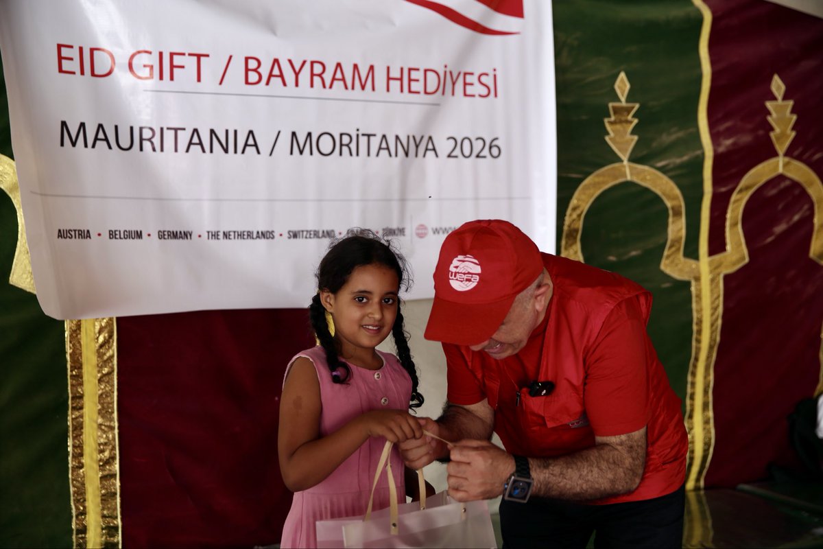 wefaorg's tweet photo. Bayram sevinci önce çocuklara ulaştı. ❤️
Moritanya’daki ekibimiz, kurban öncesi çocuklara bayramlık hediyelerini ulaştırdı.
#WEFA #şimdivefazamanı #kurbanvefadır #kurbanbayrami https://t.co/KIX8D33YKD