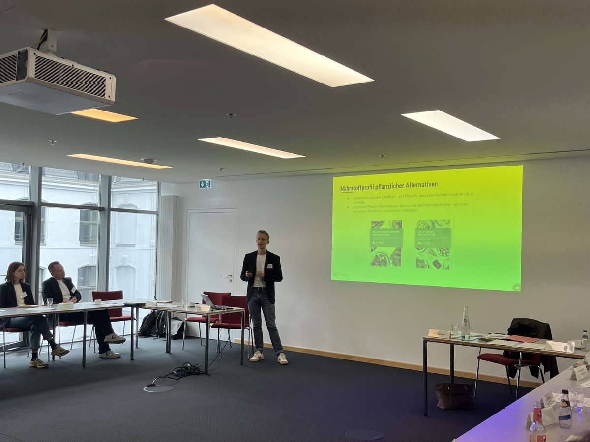 ProVeg_Int's tweet photo. Organic or plant-based? The most resilient food future will be both. 🌱✨ Grateful to work with ProVeg Germany, GFI Europe and partners to unite organic pioneers and alternative proteins for truly sustainable food systems. https://t.co/h9iLP0Ffj1