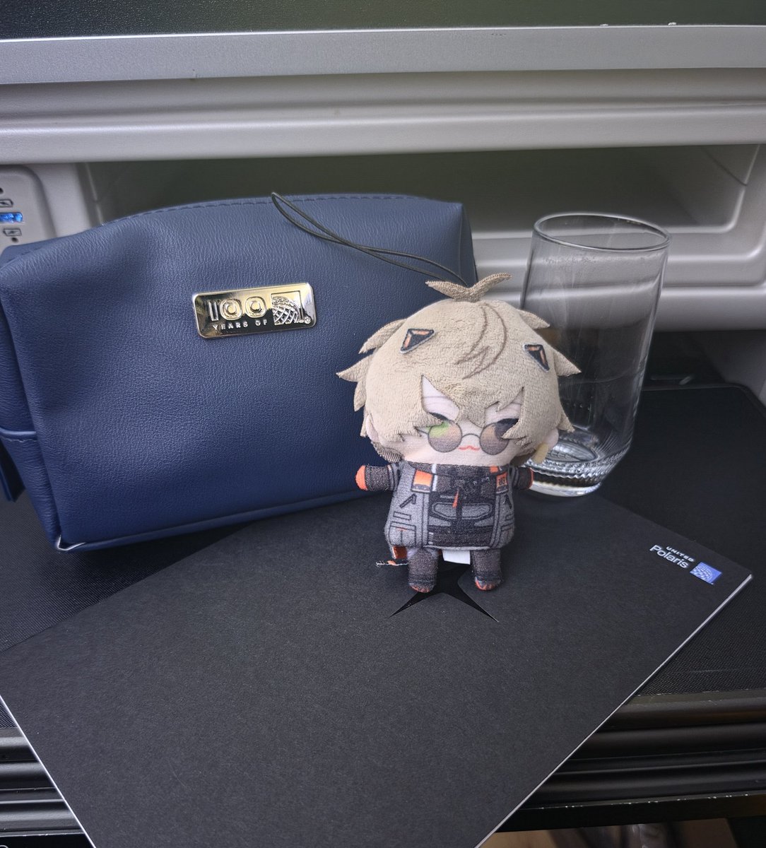 doccandi's tweet photo. Just about to start the 12 hour flight from Tokyo back to Chicago. You have my word that glass was full of prosecco and a certain catboy was toasted. Cheers and Happy Birthday, Alban!

#AlbanKnox

#AlbanBirthday2026 https://t.co/iMCD1sqk1d