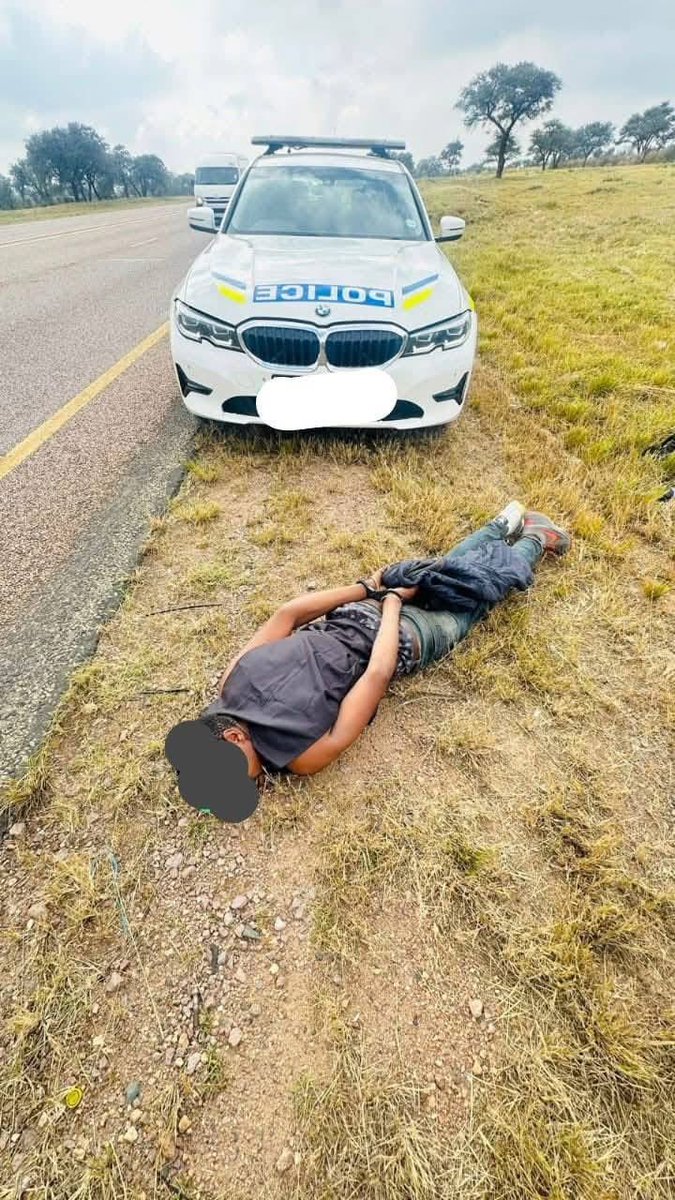 Am_Blujay's tweet photo. This 27 year old guy was busy tormeting families in Limpopo doing house robberies and also assault, then decided he was gonna run to Gauteng. He then took a bus and while he was on the N1 the Bandelierkop SAPS were informed about him being in the bus. They then followed up on information and stopped the bus. They decided to search him end he was still found with Copper. He was immediately.