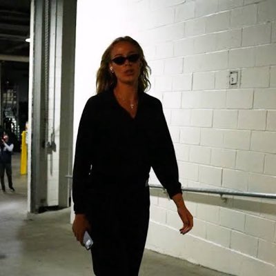 Fan Sophie Cunningham tweet media