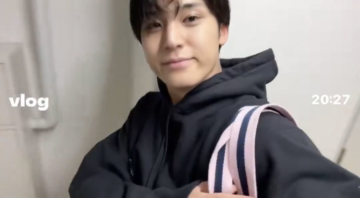 𝕙𝕚𝕪𝕠𝕣𝕚 🐶👼🏻 tweet media