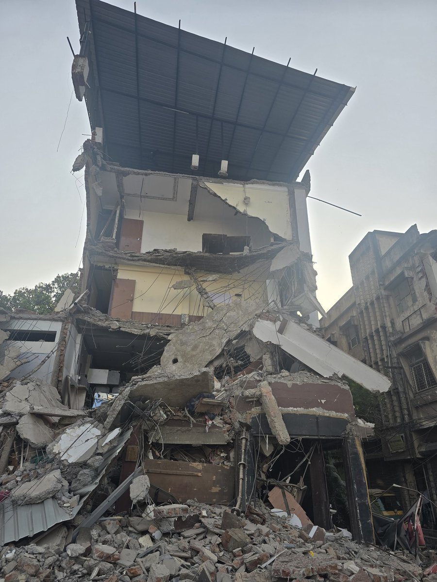Current20273102's tweet photo. Indore Chhavani Redevelopment after 150 Years for Road Extension

Better for Traffic

Better for People https://t.co/wyyGFlhkYN