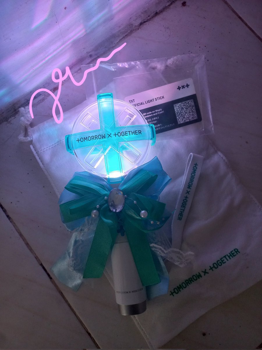 fluffytaebin's tweet photo. guys aku jual cepet ls aku, tawar aja yaa di dm #txt #wts https://t.co/Sy74TZtFy9