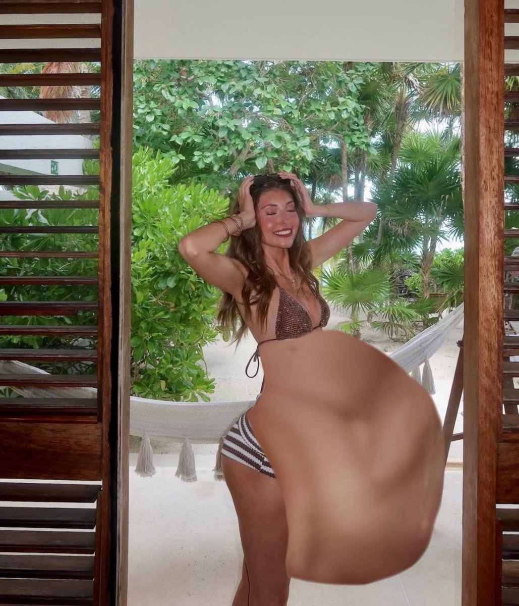 woodloggin's tweet photo. Beach house meal 
#vore #vorebelly #voregut #voremanip #samesizevore #voremorph https://t.co/KFupC5EeTB