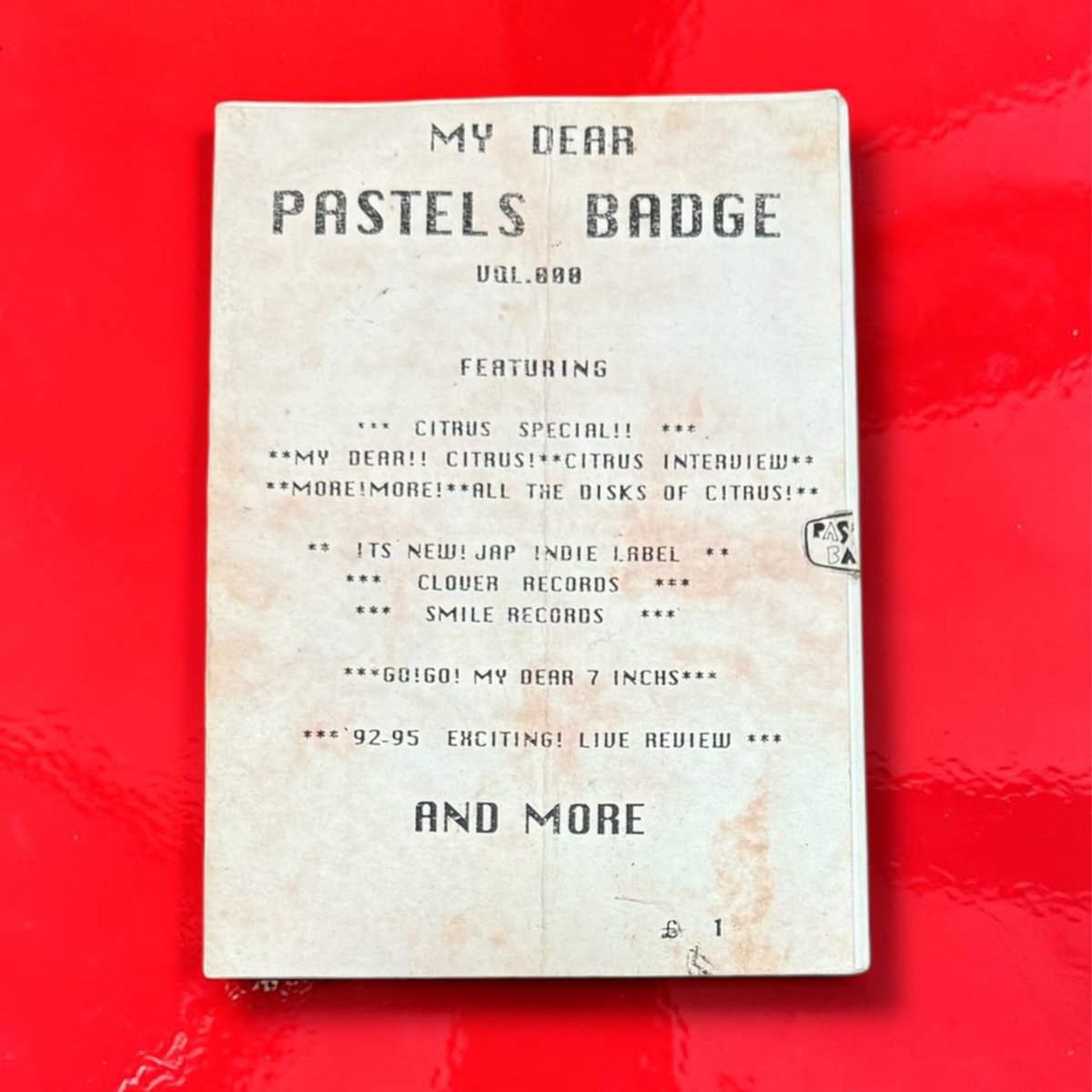 tunelessmelody's tweet photo. tunelessmelody magazine vol.2でPASTELS BADGE紹介しています。今思えばこの時感じた初期衝動、すきなものをすきと伝える事の大切さがtunelessmelody magazineのきっかけのひとつかなと。 https://t.co/DtfKkFNEql