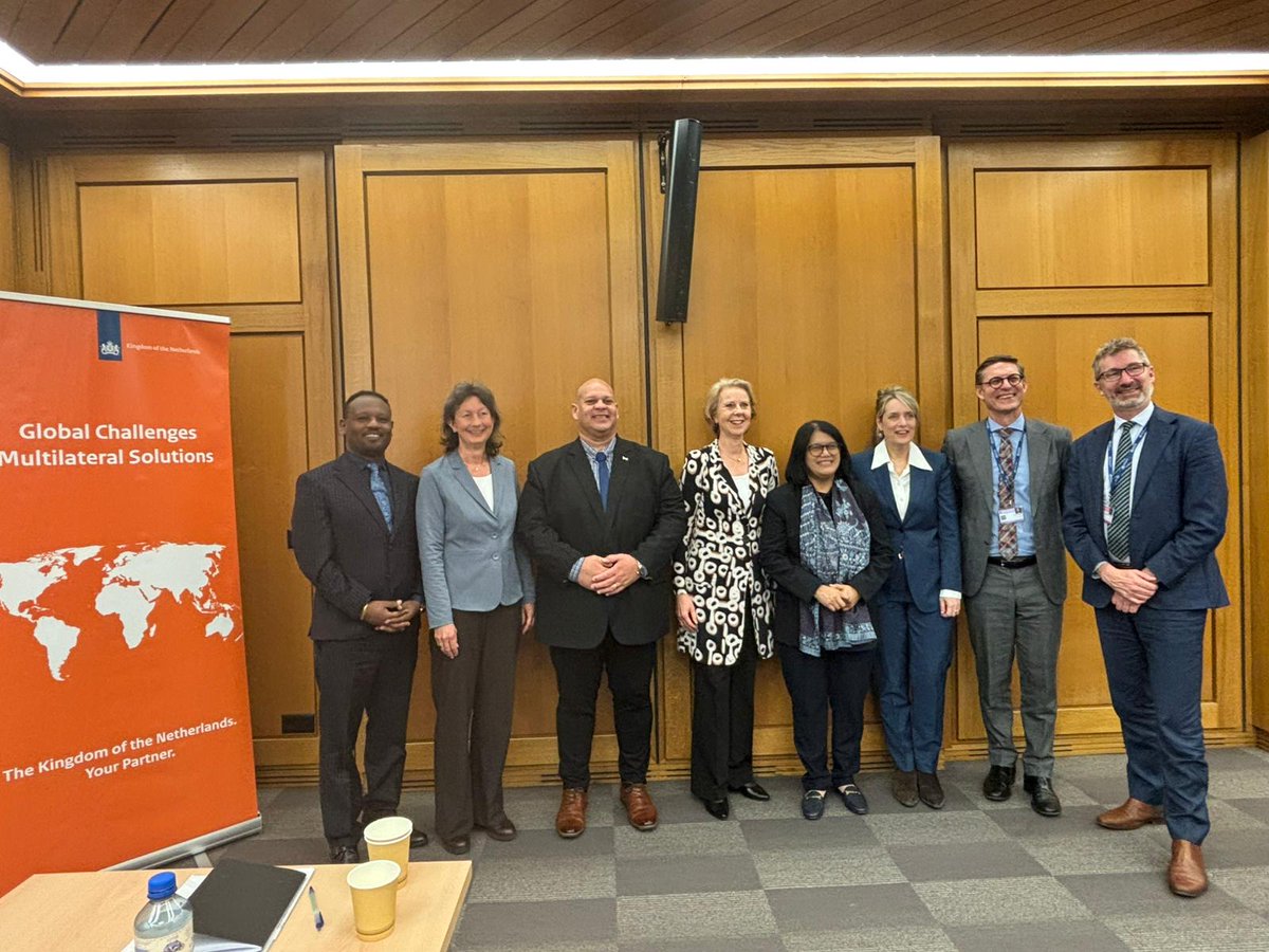 AmbGlobalHealth's tweet photo. Great to join the Netherlands 🇳🇱 Indonesia 🇮🇩 and Ethiopia 🇪🇹 to discuss global health financing at #WHA79. A big focus on aligning external financing to national priorities. We highlighted Australia’s strong support for the health security of our region. https://t.co/tNS4SrVKwq