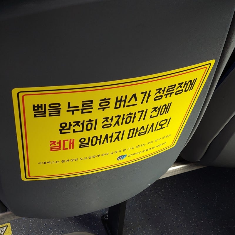 방구석 tweet media