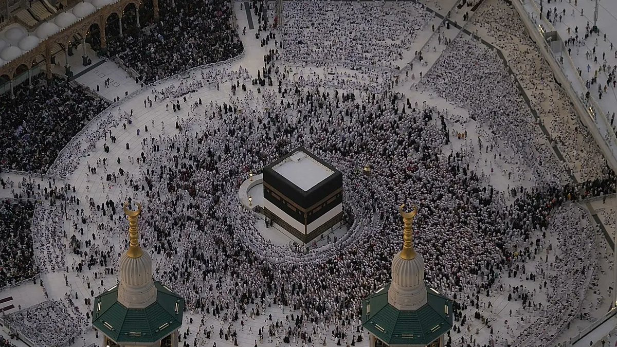 TheNationNews's tweet photo. 1.5m pilgrims kick off Hajj as Middle East peace deal falters https://t.co/IbKJp3u3sX https://t.co/D4Wu8GomDN