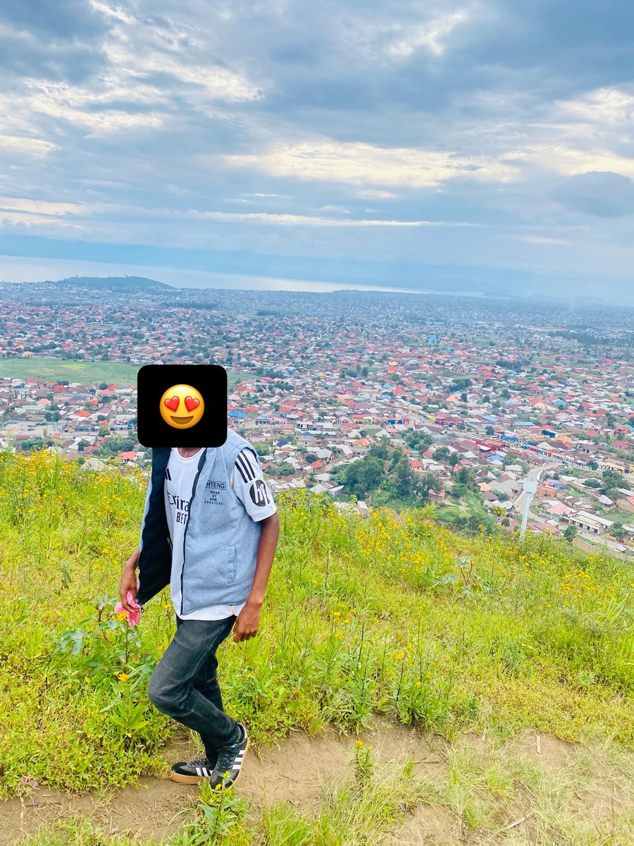 Mugisha150's tweet photo. @MAbdallaziz Good mor from mount Mountain Rubavu🇷🇼 https://t.co/L9J5w2A3PX