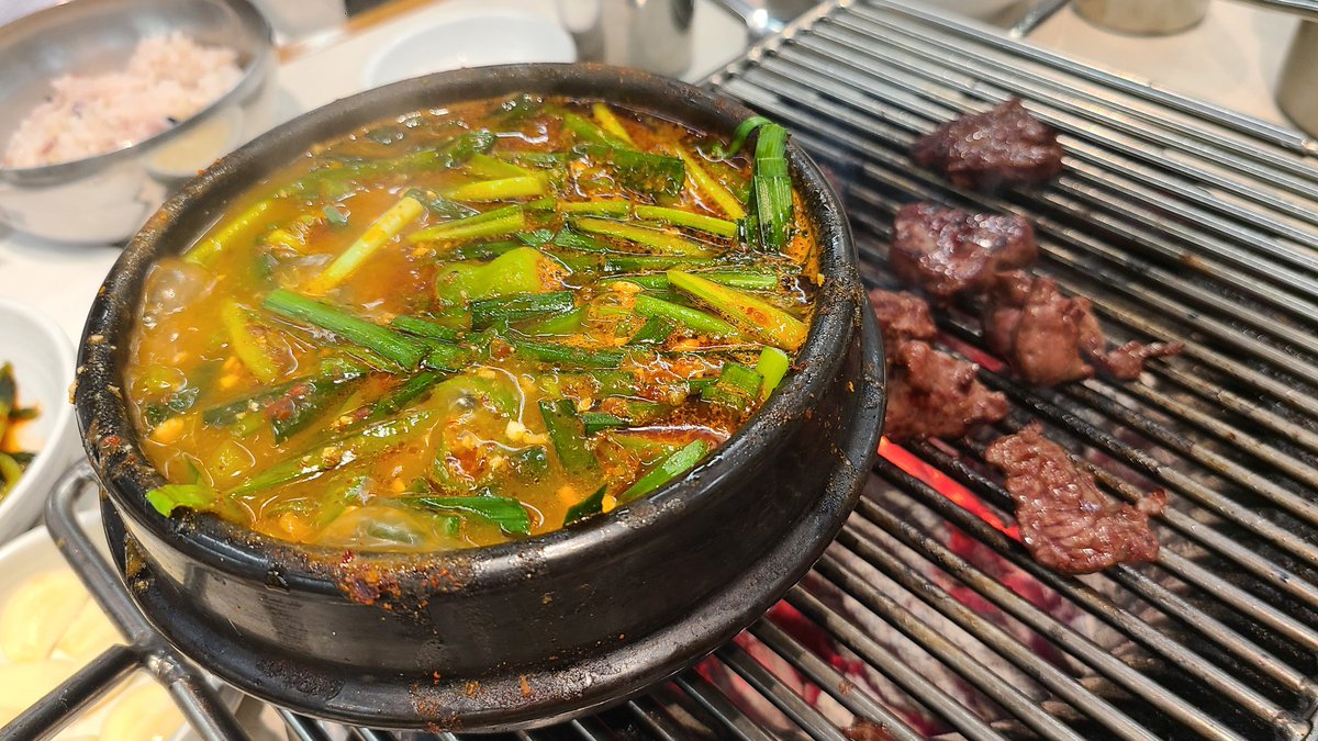 서늬@RaHoo tweet media