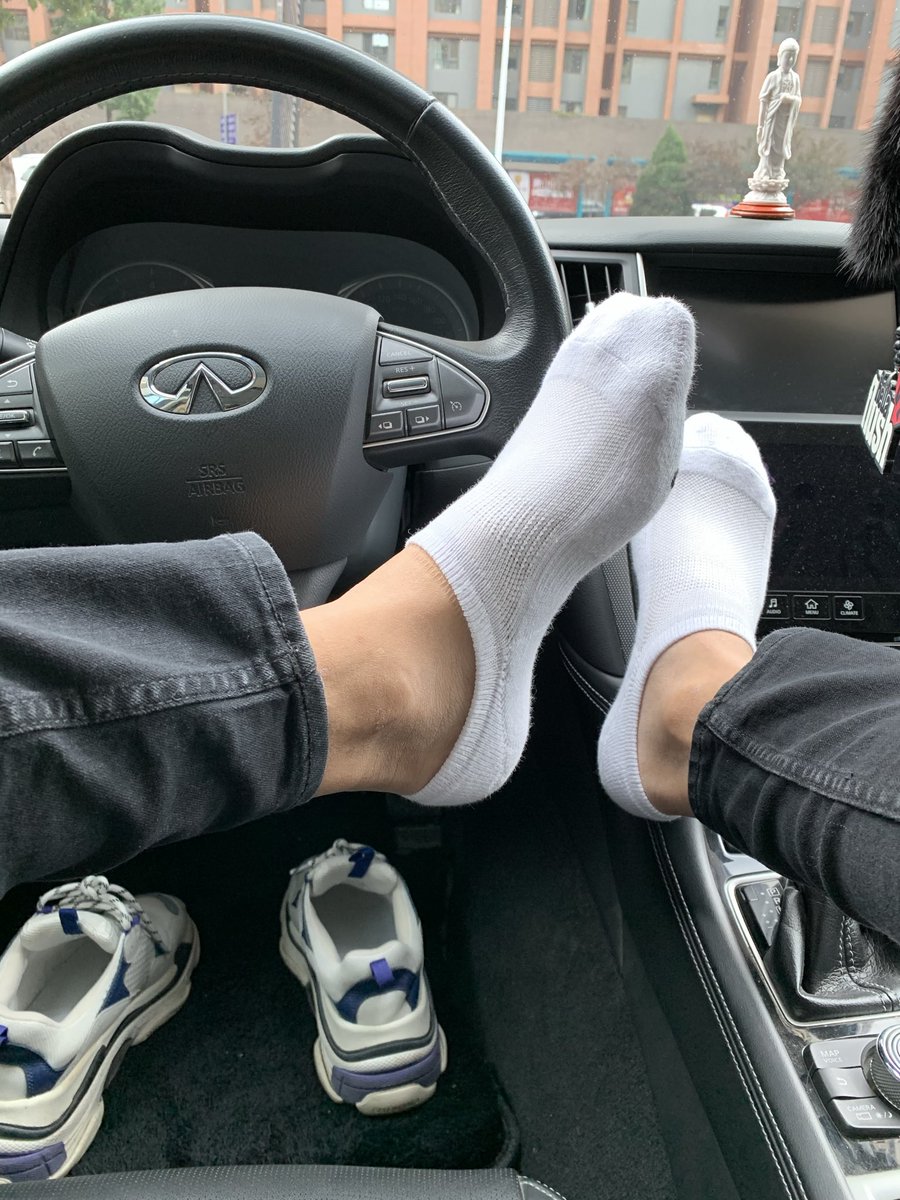 subukeai88's tweet photo. @silieos 不是nike https://t.co/H0CGdNf9yt