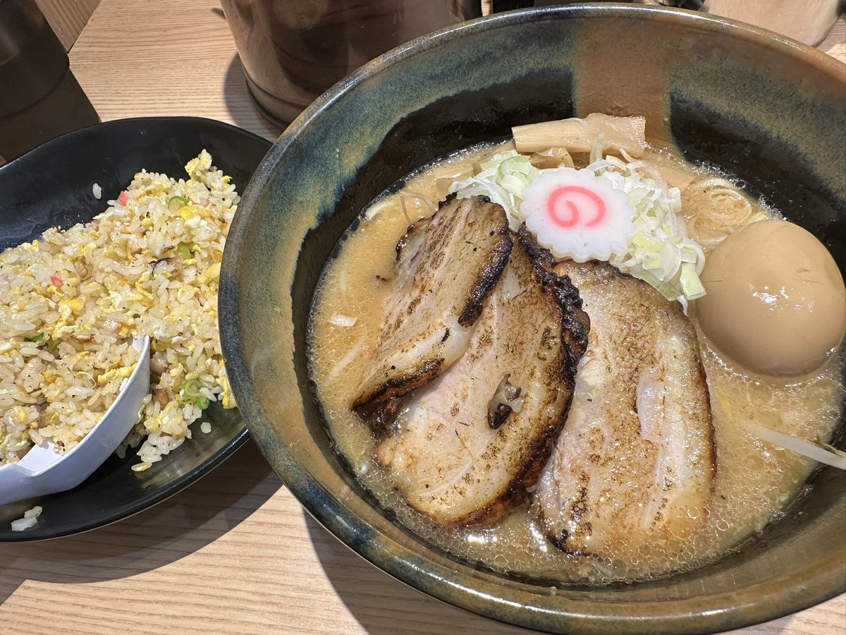 cma_j's tweet photo. 健勝軒 わたなべ@千葉県習志野市
○濃厚みそチャーシュー
○味玉TP
○半チャーハン(ランチ限定) https://t.co/gUDHpdoN90