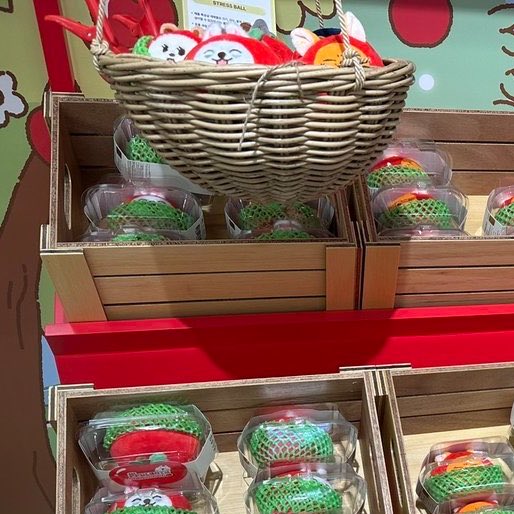 abcsbinnie's tweet photo. pls the ppulbatu appulbatu stress balls are literally stacked inside apple crates and baskets, i’m crying. 😭❤️

the appulbatu promo’s so cute 😭😭😭 https://t.co/c4kll4eBPu