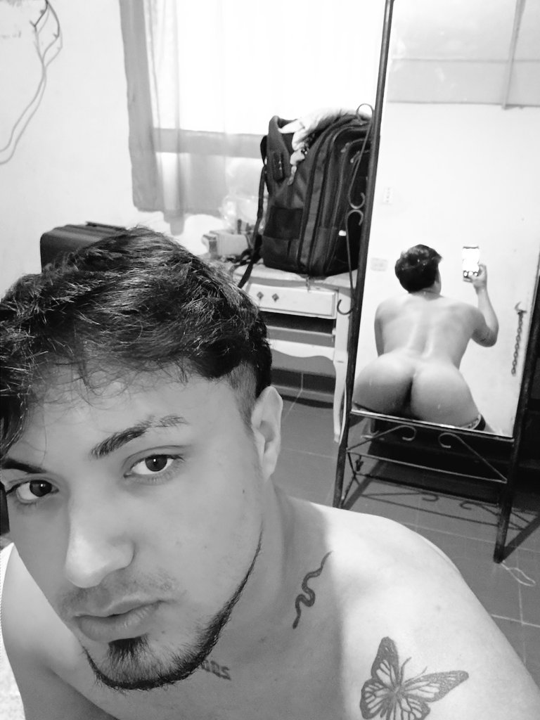 AlejandroQ95300's tweet photo. Quien para grabar una buena detonada? 😈🍆🍑💦 https://t.co/GsOJHaTKYV