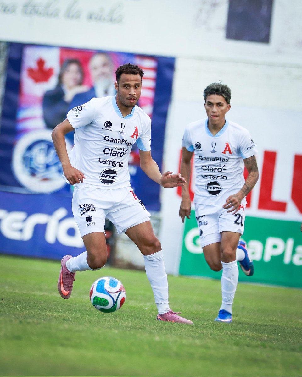 Christian Peñate tweet media
