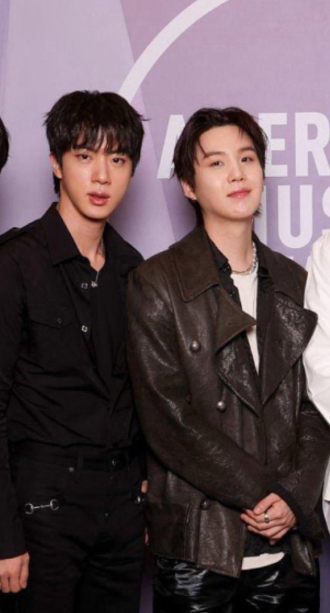 𝑴𝒆𝒍 ♡ 𝒀𝒐𝒐𝒏𝑱𝒊𝒏 🐹🐱 𝟙𝟛𝕋𝕊 tweet media