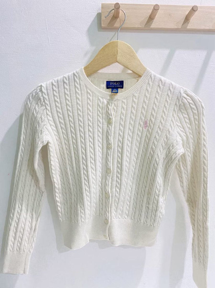 sallyrooty's tweet photo. Preloved polo rl cable knit cardigan Motif kepang warna putih like a new no minus 🔗 https://t.co/WE0UljTEL0 https://t.co/SJsqeXqaQJ