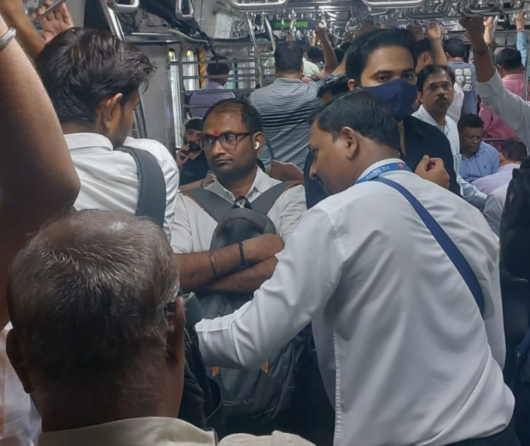 Sr DCM Mumbai CR tweet media