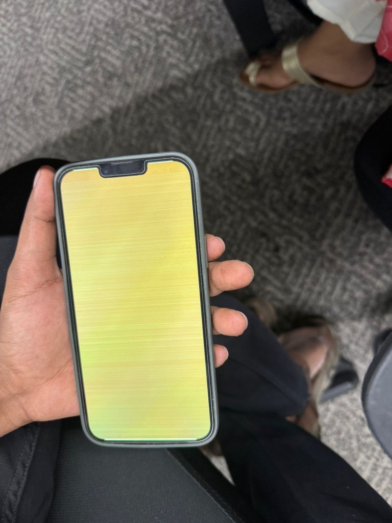 narayanasaketh's tweet photo. @AppleSupport  @Apple 

Got ios 26.5 update last night and after updating that i am getting this yellow screen of death issue. 

Can you guys please help me. i think this is existing issue with these 13 pro max models.

https://t.co/woiGoj35sg https://t.co/Au9bXKVHxx