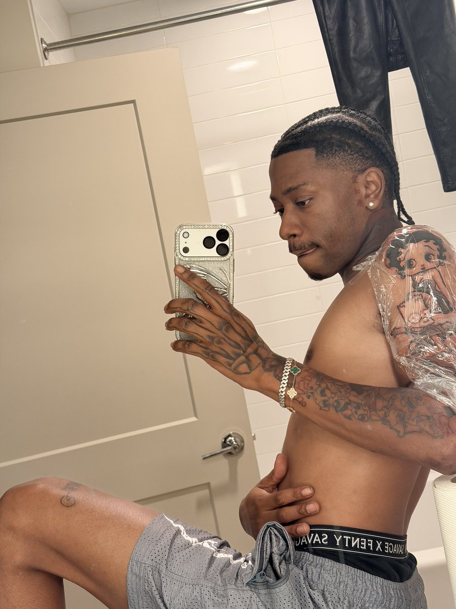 BrandonGottFans's tweet photo. Who up?😙👀 https://t.co/hQH2xxmoVC