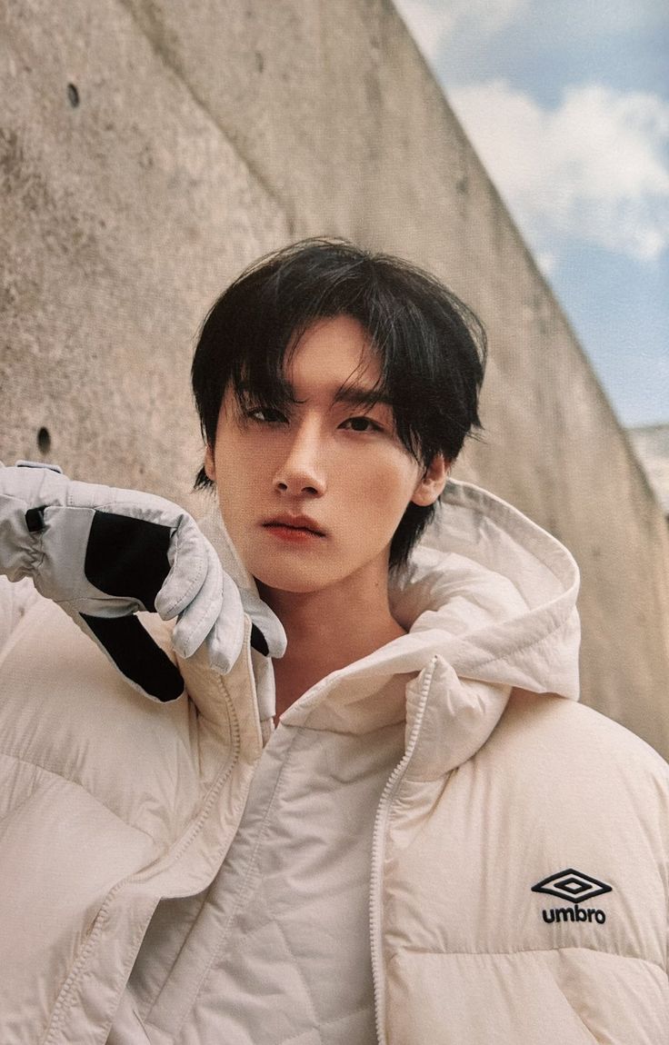 imwaitingforim's tweet photo. 413 days until changkyun returns from military service 𓂃 𓈒𖧷 https://t.co/9CIf6j796A