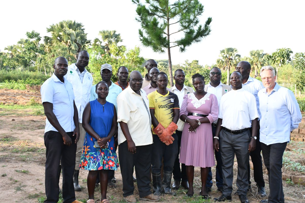 socadido's tweet photo. We are delighted to host our partner @ViAgroforestry team led by Country Director Henric Haeer Brundin during their visit to the ESALI Project implementation areas in the Teso Sub-region.
#ESALIproject #ViAgroforestry #SOCADIDO #SustainableLivelihoquality #TesoSubRegion https://t.co/mDAixpSnYJ