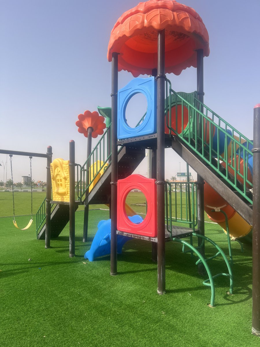 Awss_shop's tweet photo. عاجل جدا ‼️ ‼️

فتحة خطيرة في العاب اطفال في حديقة الخطة في #حائل
مرتفعه اكثر من 3 متر سقط منها طفل وحصل نزيف  واصابات خطير لولا لطف الله واسعافه كاد ان يخسره اهله
اتمنى تدخل سريع بكرا عيد وبتصير زحمة عليها
سبق وتم رفع بلاغ ولاتزال
@majedhogail 
@Momah_SA 
@emara_hail 
#عرفه https://t.co/oQczxk5tbi