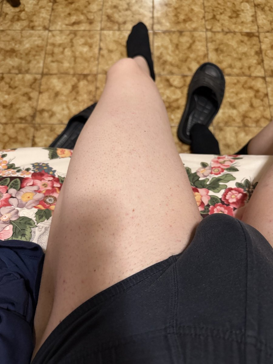 sbert999's tweet photo. Tired 
#bulge #gay https://t.co/vfhnwuUw9g