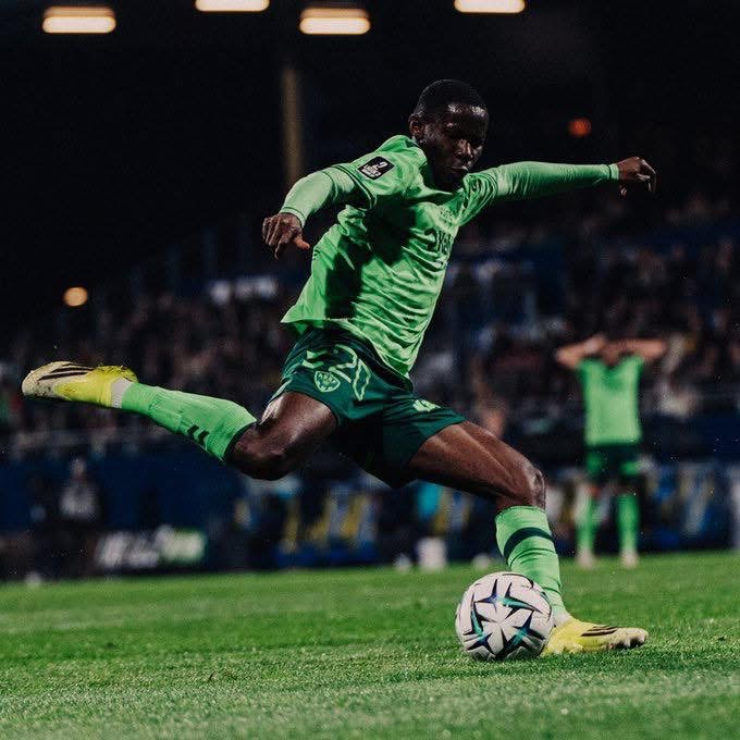 La Mise Au Vert tweet media