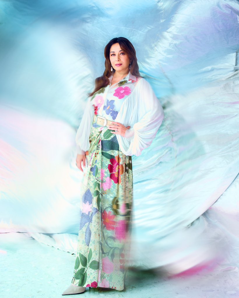 Madhuri Dixit Nene tweet media