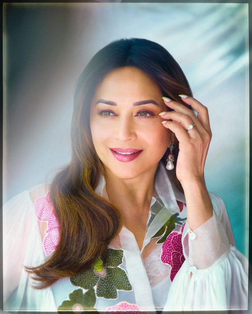 Madhuri Dixit Nene tweet media