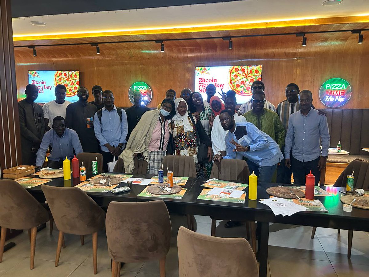 Xamlebitcoin's tweet photo. Retour en images sur notre afterwork #BitcoinPizzaDay qui s'est tenu à la pizzeria #PizzaTime
Les échanges étaient au rendez-vous et la soirée s'est clôturée par bien entendu la création de #wallets et l'échange de #sats
Rendez-vous au prochain meetup échanger sur #bitcoin https://t.co/lioHCljUDs