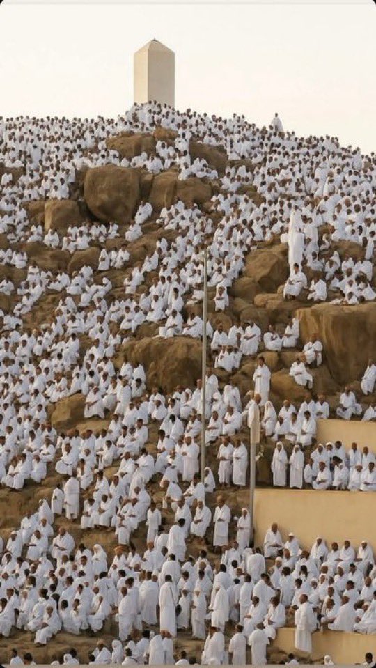 interawe83's tweet photo. قال رسول الله ﷺ :
« خير الدعاء دعاء #يوم_عرفة ، وخير ما قلت أنا والنبيّون من قبلي : لا إله إلا الله وحده لا شريك له ، له الملك ، وله الحمد ، وهو على كل شيء قدير ».

#عرفات #عرفة #حجاج_بيت https://t.co/YkZsnVT3KH