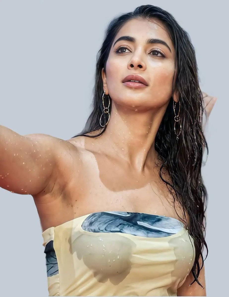 ActorsG54841's tweet photo. Pooja🥵 https://t.co/BKfYlvh84i