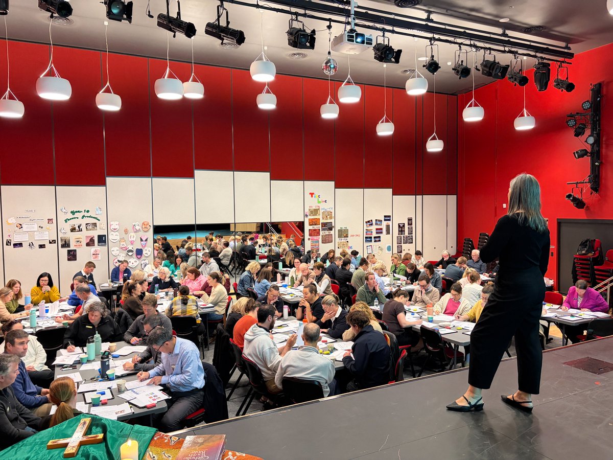 TeachWellAus's tweet photo. Today, Sue Knight and Sasha Laurance are thrilled to be in Wangaratta for Teaching for Impact - a professional learning workshop delivered in partnership with Catholic Education Sandhurst Limited (CESL) and Ochre Education at Galen Catholic College. https://t.co/cU7v7gAQFG