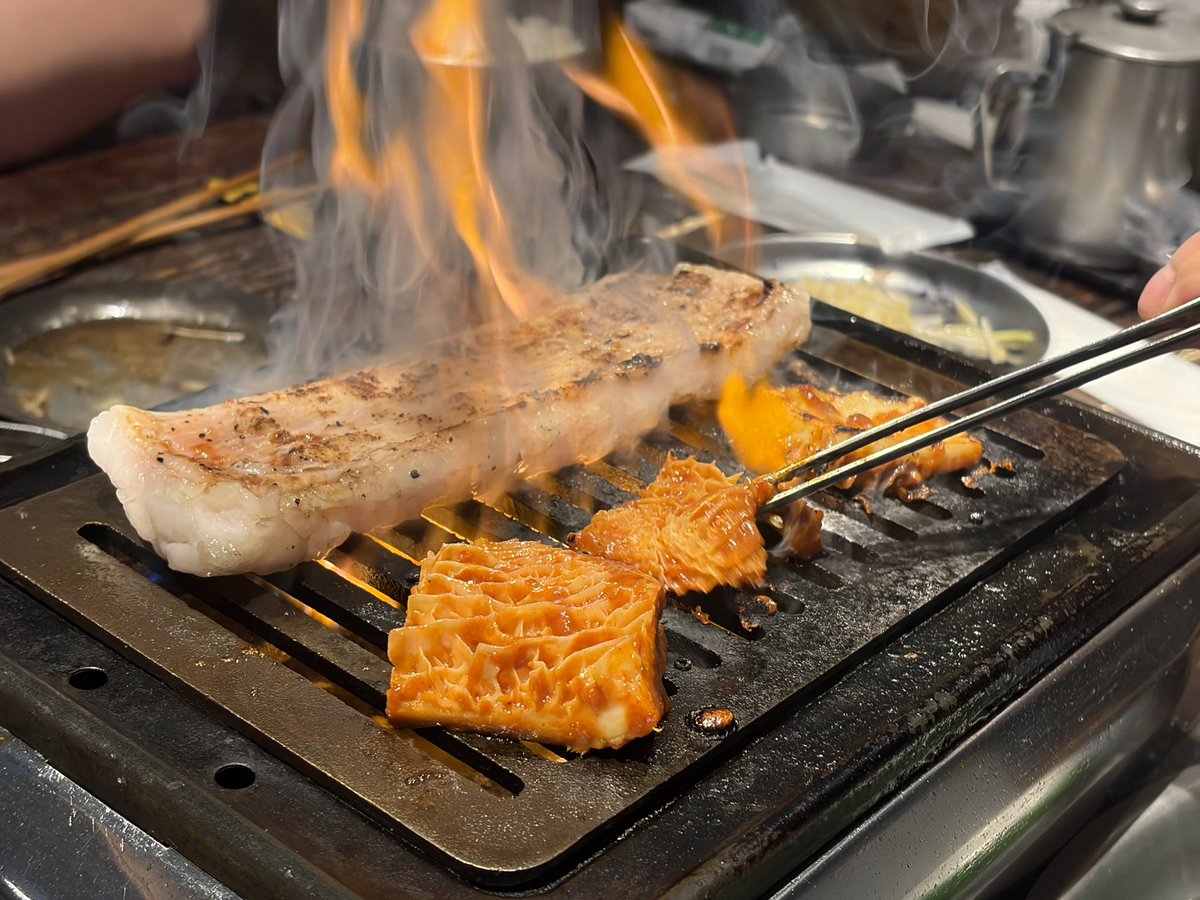 29mixer's tweet photo. Keme氏とおぢさん氏と焼肉からの浜焼き🍖🐙 https://t.co/forZCHM3Xx