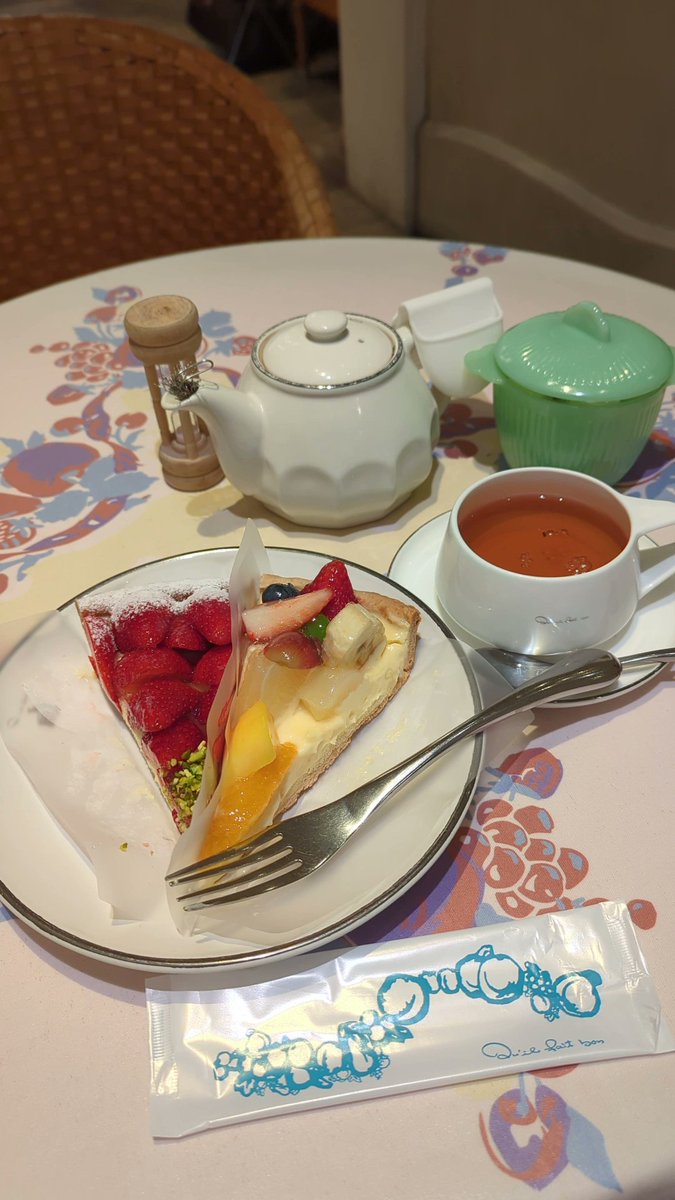 yoshiko.h tweet media