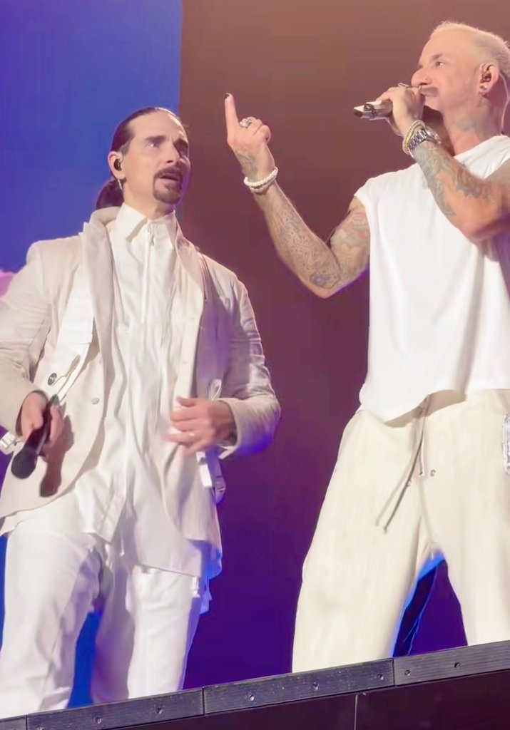 marisolbsb's tweet photo. Hermosos #Seductores 
creditos: a quien corresponda. https://t.co/ZhZyIhCClx
