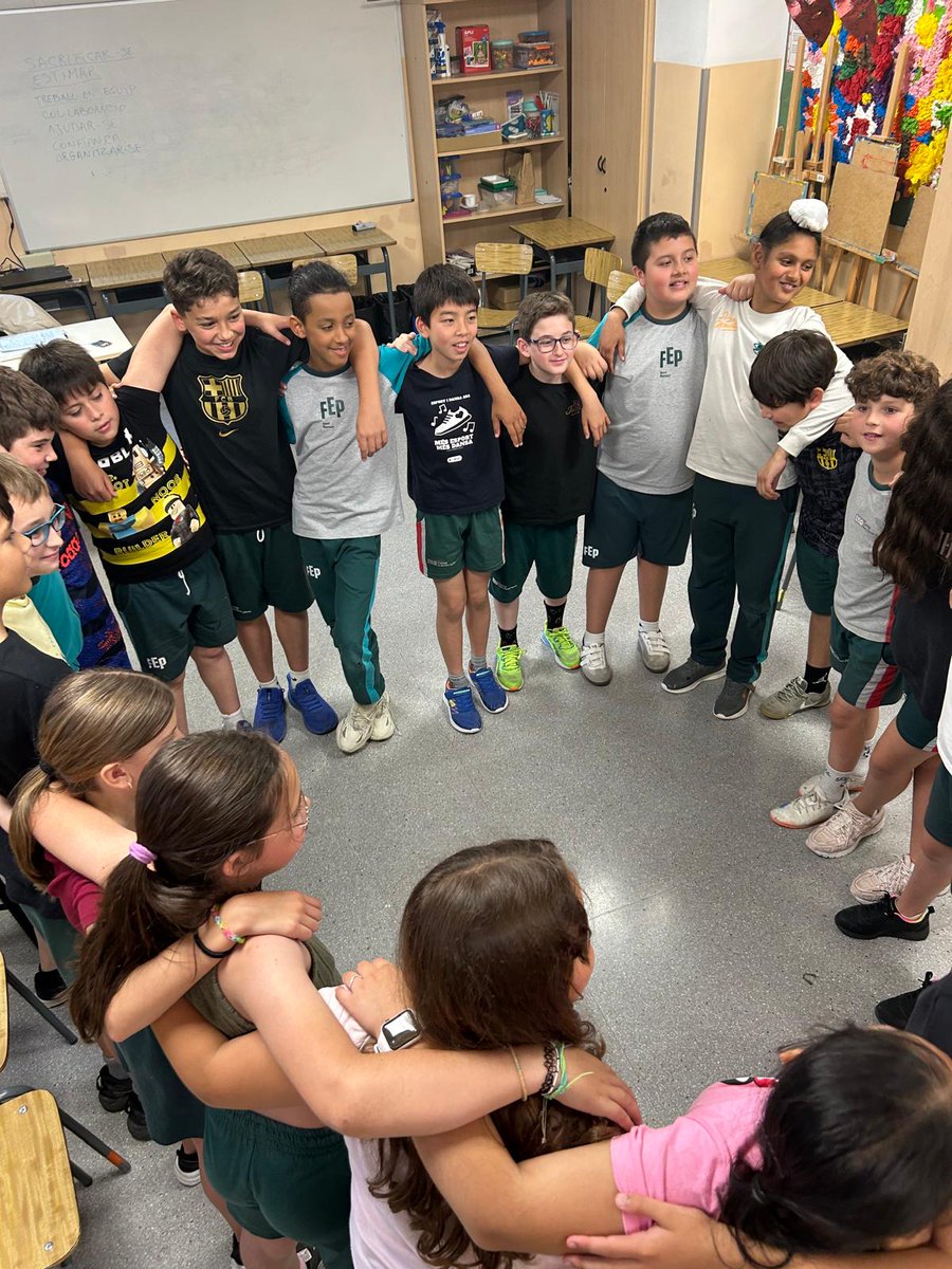 FEPSantRamon's tweet photo. Per mitjà d'uns jocs senzills, a cinquè hem treballat diferents dinàmiques de Pau i els conceptes claus per arribar a aquesta Pau. En aquests jocs ens hem posat a la pell de nens i nenes que no tenen els recursos que tenim aquí.#fsrDAC https://t.co/klmG2MJaig
