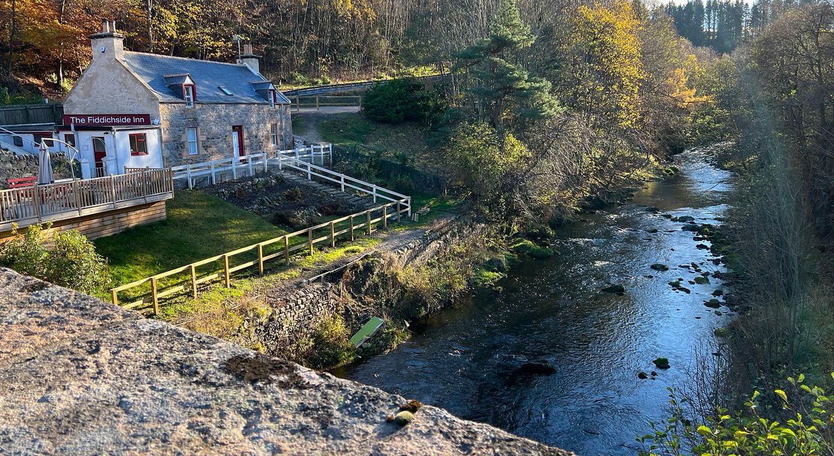 GBbooze's tweet photo. The Fiddichside Inn, Craigellachie, #Aberlour 🍻
A classic, unspoilt pub, originally built as accommodation for railway workers. A marvellous rural survival; a tiny bar at the end of a cottage in a beautiful spot by a bridge over the River Fiddich. 🏴󠁧󠁢󠁳󠁣󠁴󠁿 https://t.co/D8CWd2VICD