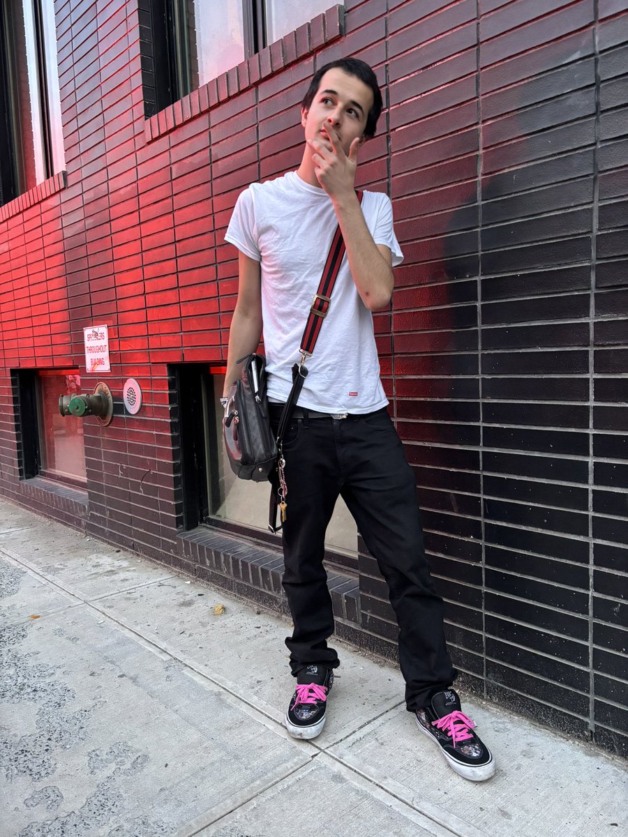 makelchapo's tweet photo. Boom bap bing binker https://t.co/zAQJJQ4XLQ