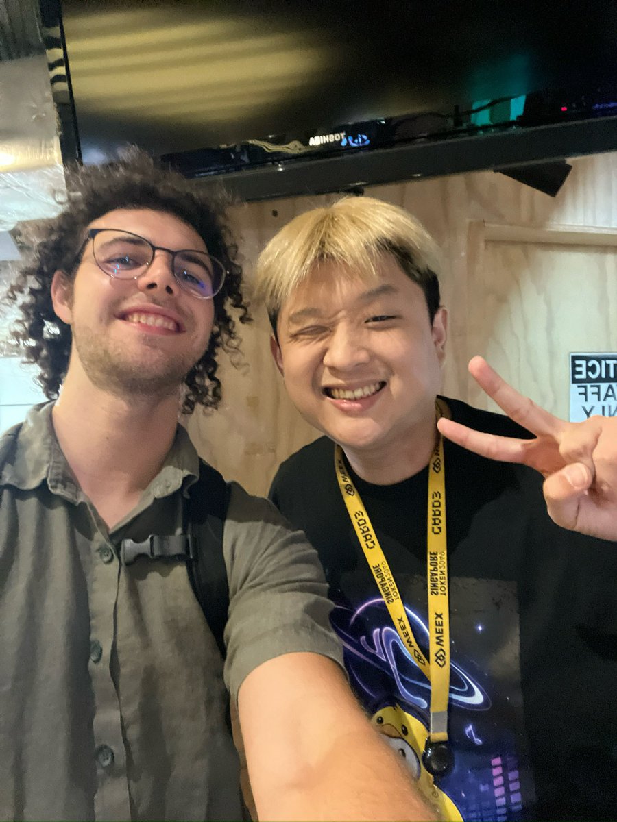 DumbestMonkey's tweet photo. @SEABWofficial🇹🇭 2026 was amazing🔥

Had such an incredible time with @PenguAsia and the @AbstractAsia community. Grateful for all the conversations, dinners and memories we shared.

Thank you to everyone who made it special. Already looking forward to the next meetup 🐧💚 https://t.co/MKQJF78zvY