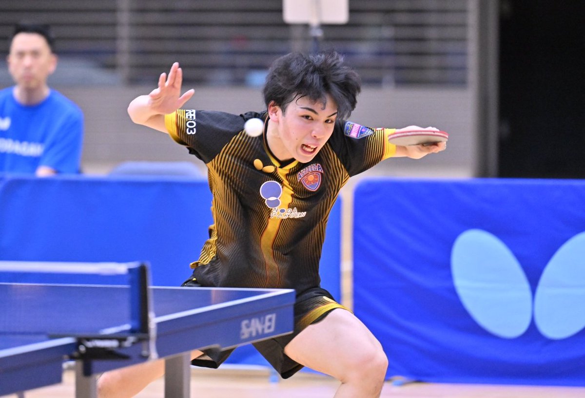 takurepo's tweet photo. #アジア卓球2026（兼 #世界卓球2027 アジア大陸予選会） #日本代表選考会
▼男子第1ステージ（予選リーグ）
岩井田駿斗（野田学園高） 　3-1　谷垣佑真（ケアリッツ・テクノロジーズ） 　

岩井田が前陣攻撃で全日本ベスト4の谷垣を打ち抜きました。

#卓球 #世界卓球 https://t.co/zFX5uDJxrm