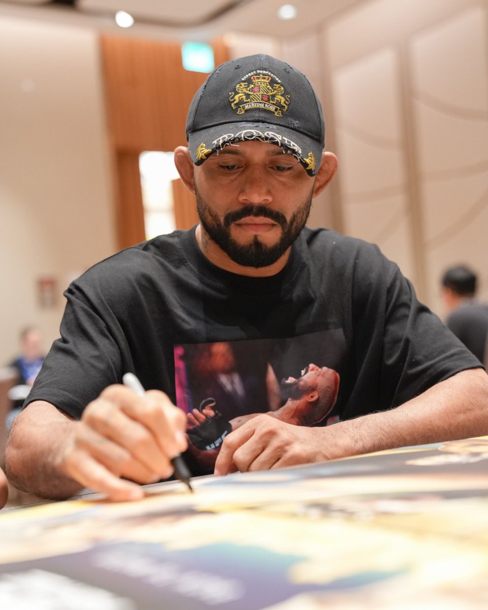 UFC tweet media