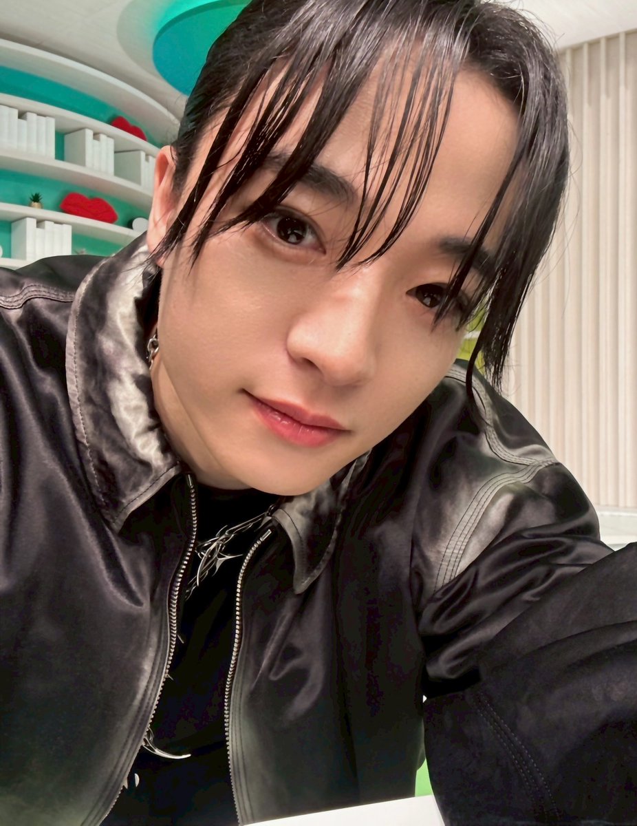 oneoreight__'s tweet photo. [📸]20260526 #DayDay.

本日、DayDay.に出演させていただきました！

日本での初のパフォーマンスで緊張しまくりでした！
今日をきっかけにたくさんの人が僕たちONE OR EIGHTのことを知っていただけたら嬉しいです！

TOKYO DRIFT以外にも、たくさん楽曲があるので他の楽曲もチェックしてください！！

そして7月に1st LIVE TOUR GATHER FINAL IN JAPANもあります！！
是非僕たちの生のパフォーマンスを見に来てください！！

by MIZUKI

#1OR8_DayDayドリフト
#ONEOREIGHT
#1OR8
#MIZUKI
#TOKYODRIFT
#1OR8_TOUR_GATHER