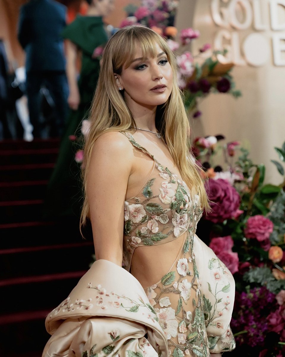 best of jennifer lawrence tweet media