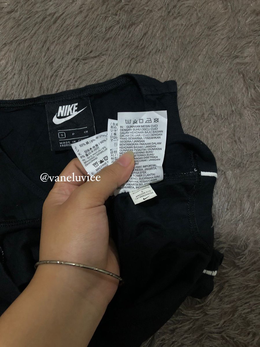 vaneluviee's tweet photo. wts nike size s 💰70k

 tanktop hitam crop fitted cotton sportswear tennis padel yoga pilates gym running olga, oyen 🍊 gratis ongkir

ld 70-110
panjang 40

#zonauangㅤ #zonajajan https://t.co/ZdB8vJk4sc