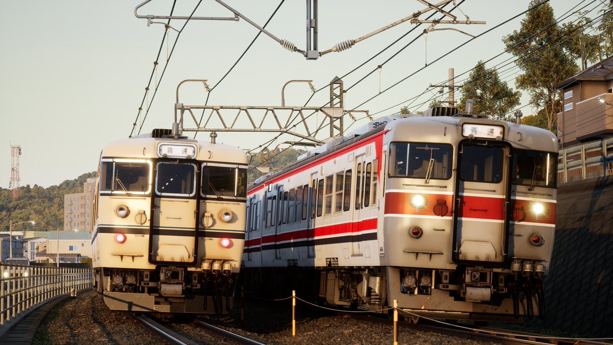 k3vnoji's tweet photo. KRL pt jepang awor awor mantab #runningtrain https://t.co/fIAvweIRfc